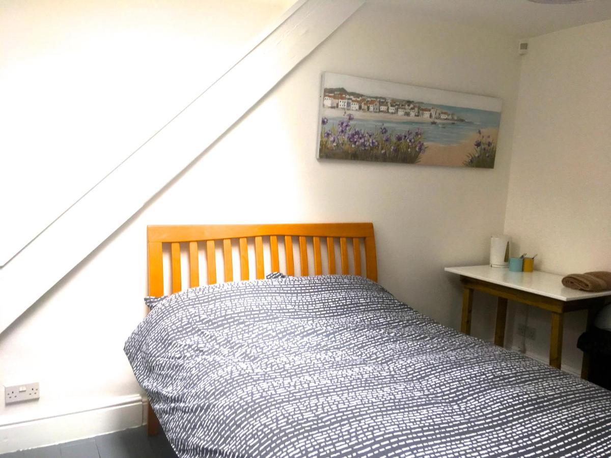 Palace Surf Lodge New Quay Exterior foto