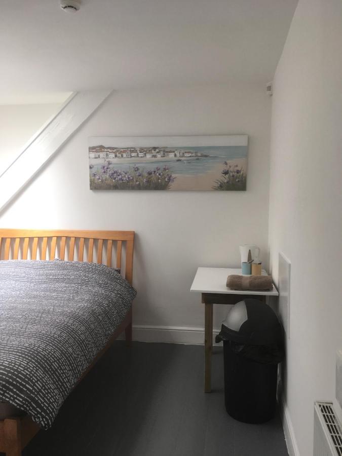 Palace Surf Lodge New Quay Exterior foto